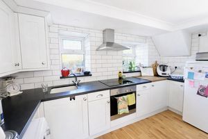 Kitchen- click for photo gallery